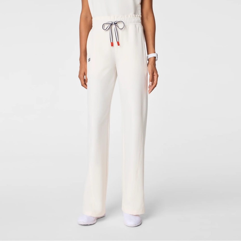 FIGS x Team USA Scrub Set - Off White - Picture 4 of 4